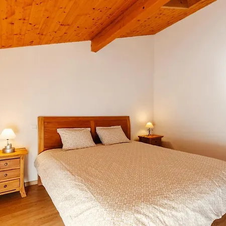 Ferienhaus Confortable Avec Terrasse Druillat